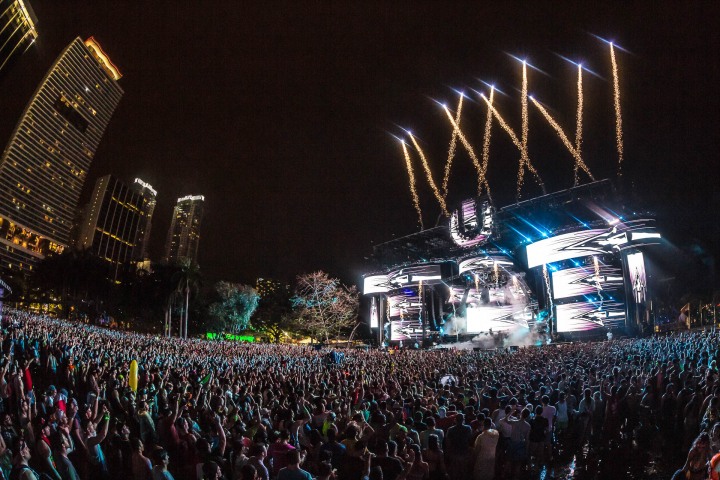 AGP Favorite, EDM, Music, Pyro, Ultra, Ultra Miami, UMF, AGP, Alex G Perez, www.AGPfoto.com