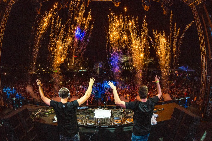 EDM, Music, Pyro, Ultra, Ultra Puerto Rico, UMF, W&W