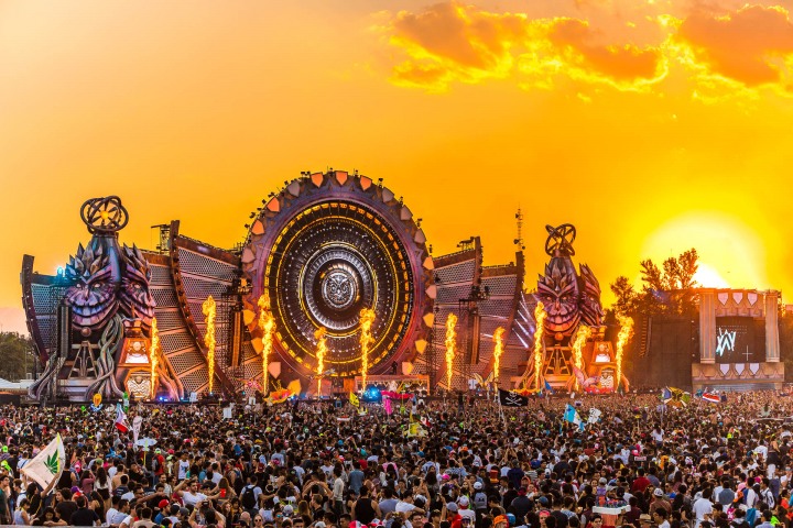 AGP Favorite, EDC, EDC Mexico, EDM, Electric Daisy Carnival, Fire, Music, AGP, Alex G Perez, www.AGPfoto.com