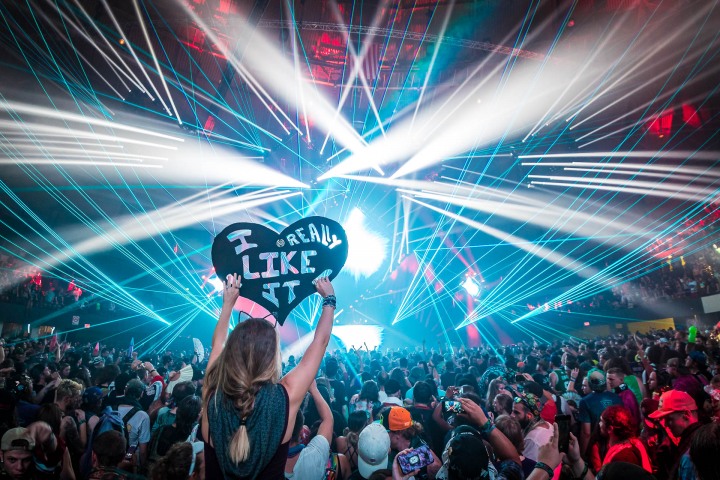 AGP Favorite, Basscenter, EDM, Lazers, Music, The Mothership