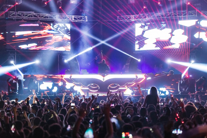 Carl Cox, Music, Resistance, Resistance Santiago, Techno
