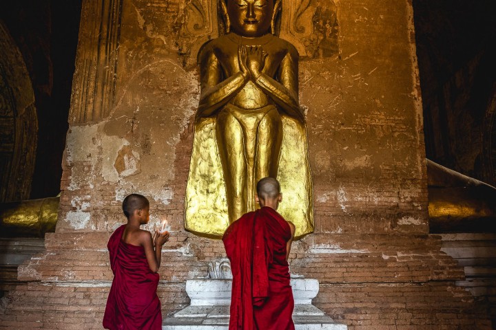 Asia, Bagan, Buddhists, Burma, Monk, Myanmar, Old Bagan, Pagoda, Temple, Travel