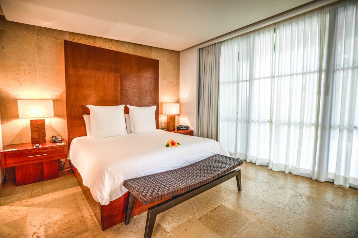 Commercial, Luxury Resort, Real Estate
