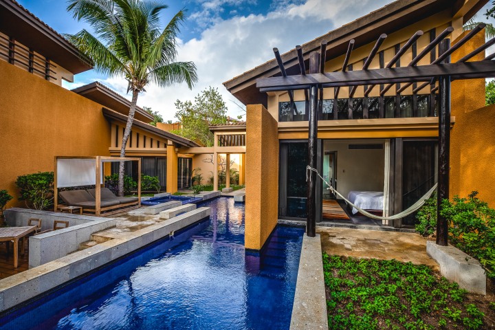 Commercial, Luxury Resort, Real Estate