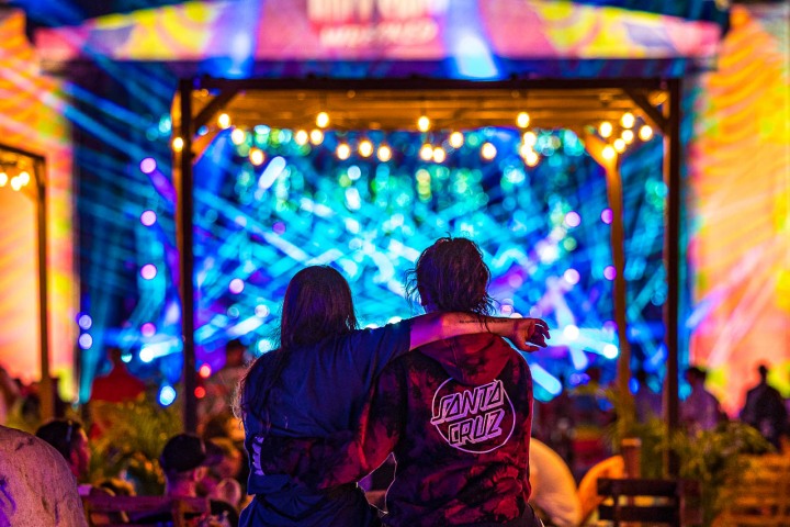 2021_1205_202712-3364_ALIVECOVERAGE