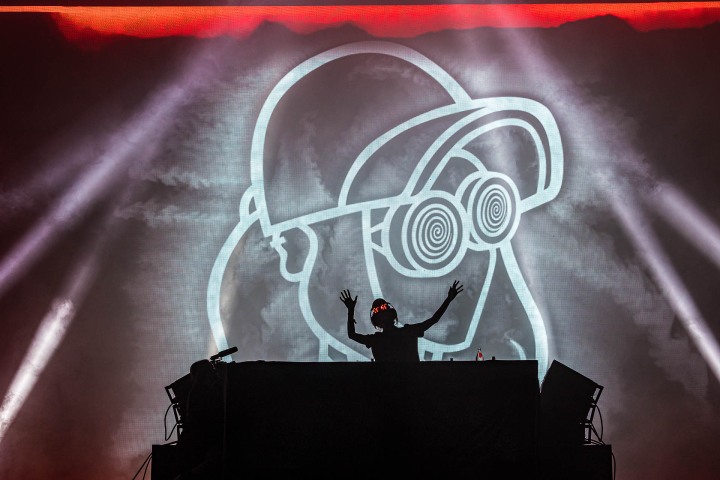 2022_0304_010445-8311_ALIVECOVERAGE