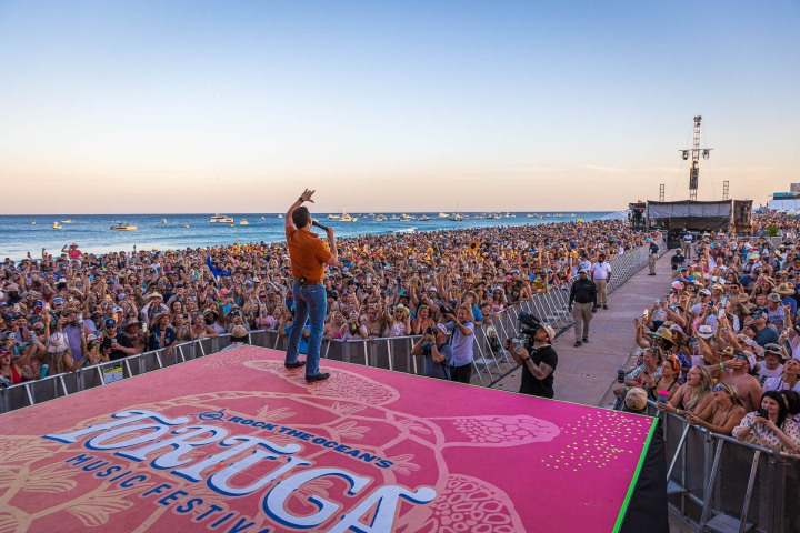 2022_0409_192032-0497_ALIVECOVERAGE