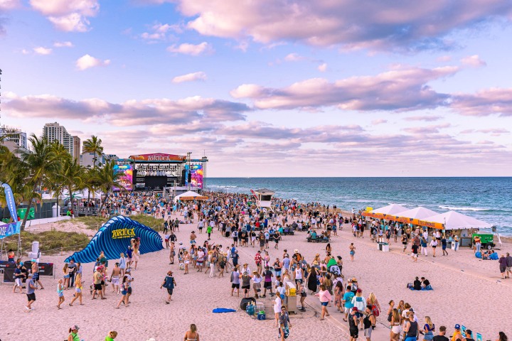 2022_0410_185833-4216_ALIVECOVERAGE