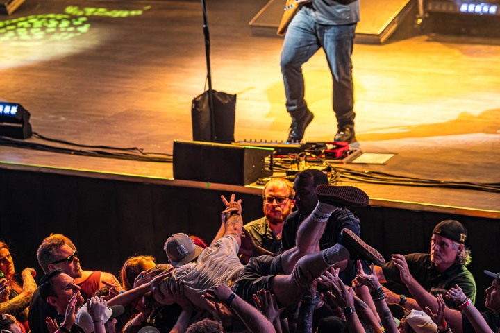 2025_0525_041210-9042_ALIVE-Enhanced-NR
