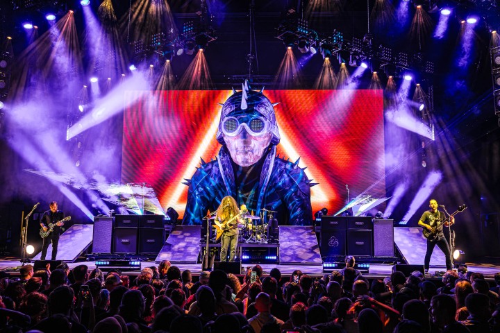 2025_0525_042319-9406_ALIVE-Enhanced-NR