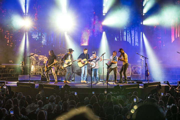 2025_0605_210938-6048_ALIVE-Enhanced-NR