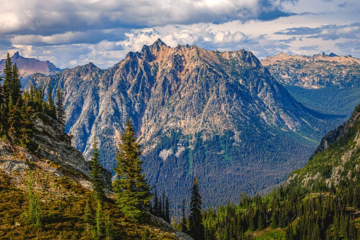 2025_0804_173541-2120_AGP_HDR