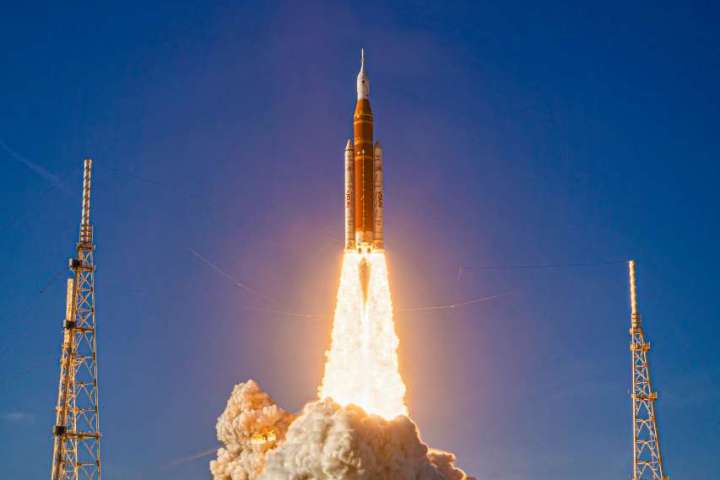 NASAs Artemis II launches crew to the moon. The crew includes Commander Reid Wiseman (USA), Pilot Victor Glover (USA), Mission Specialist Christina Koch (USA), and Mission Specialist Jeremy Hansen (Canada)
